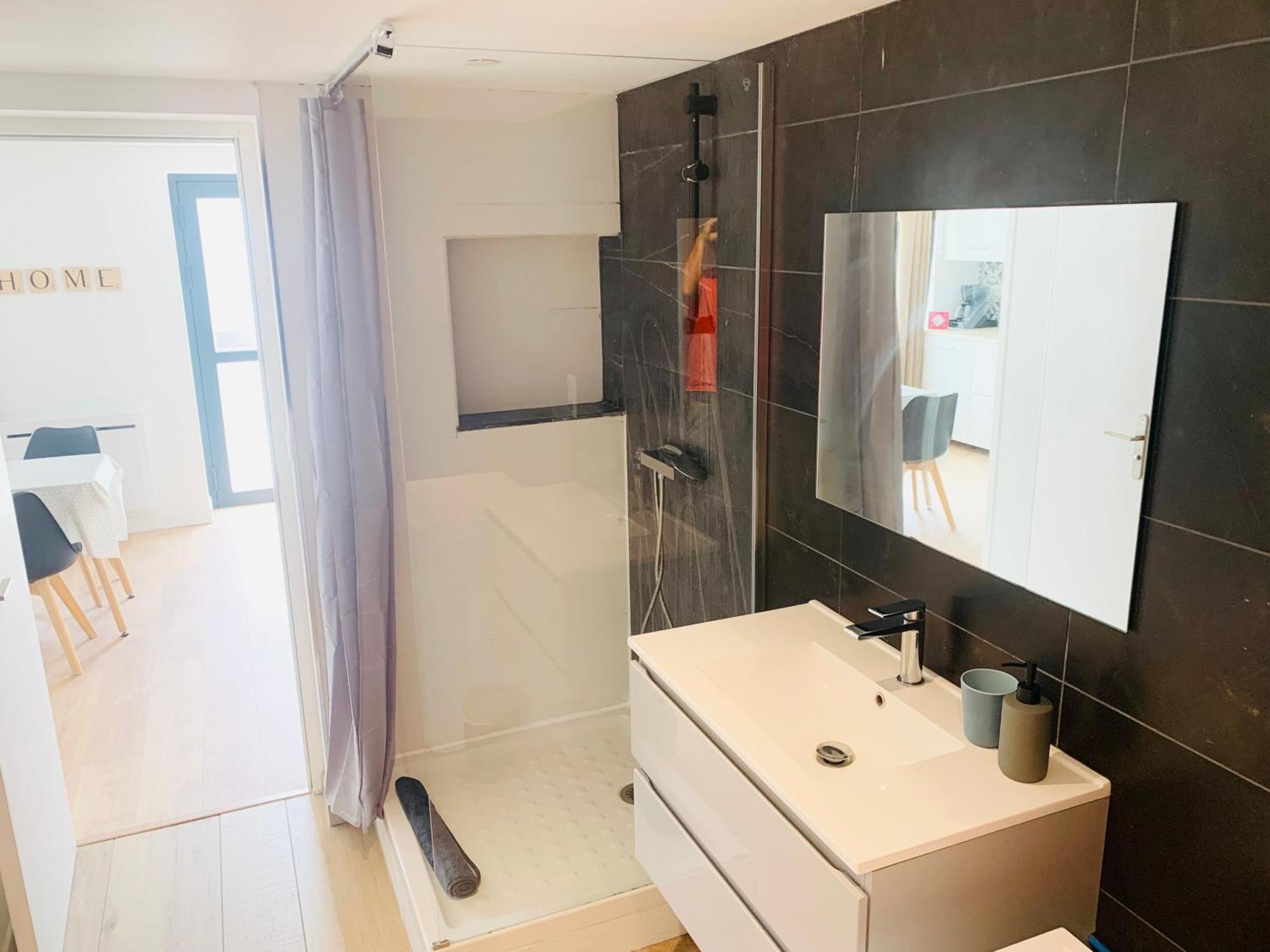 Appartements Proches De La Mer 勒勒莱克凯尔于永 外观 照片